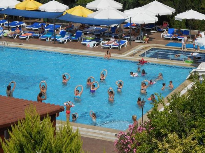 Pigale Family Club (ex 161319