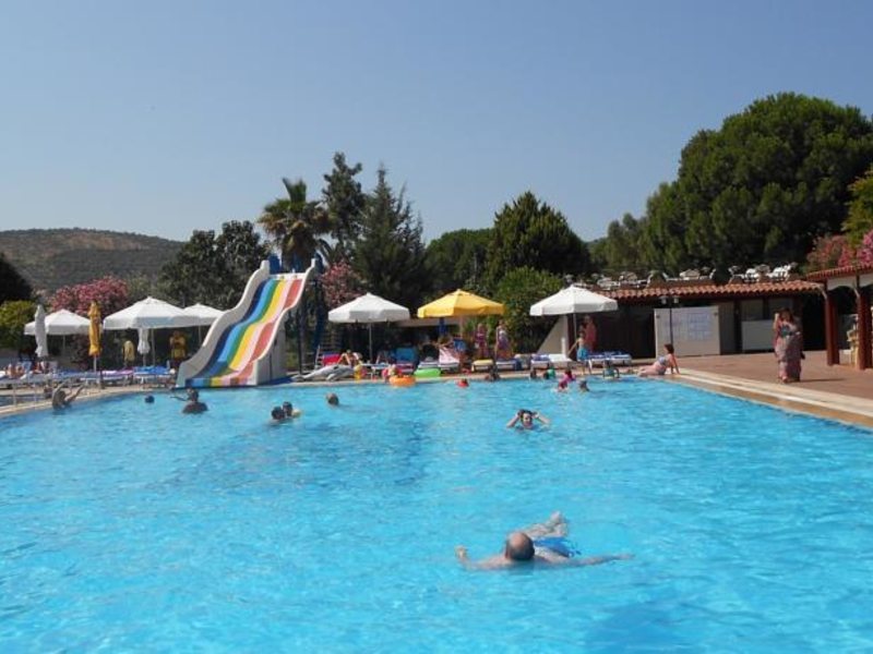 Pigale Family Club (ex 161327