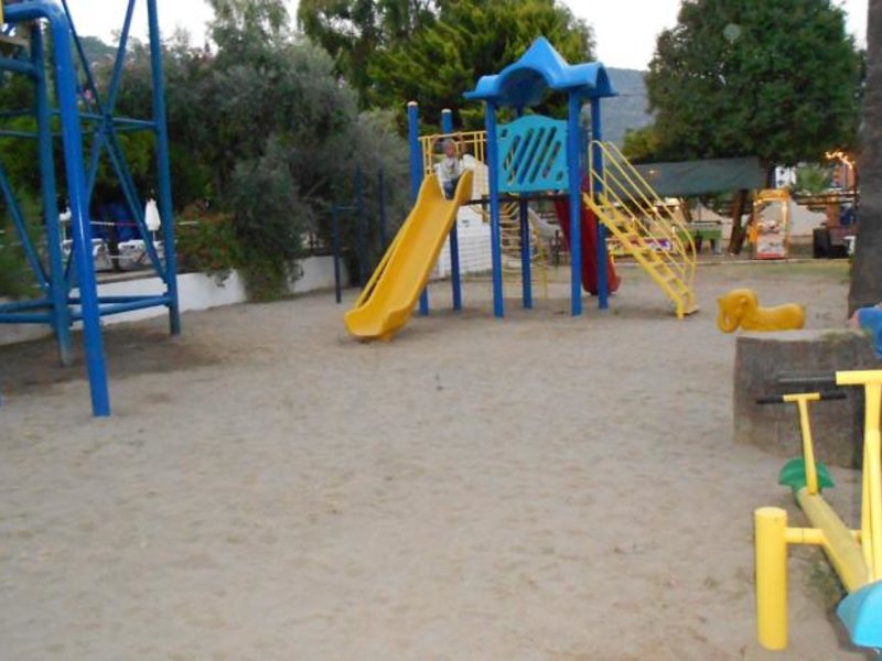 Pigale Family Club (ex 161329