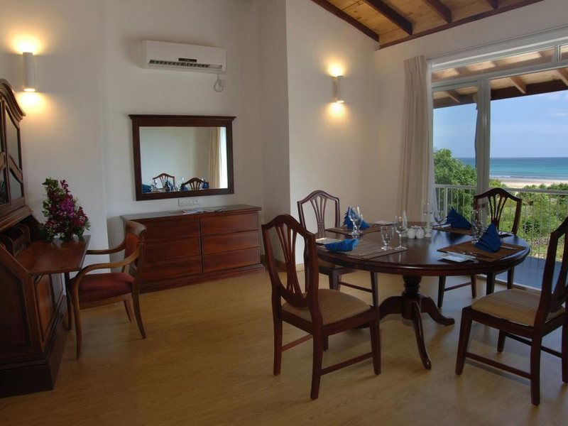 Pigeon Island Beach Resort  109258