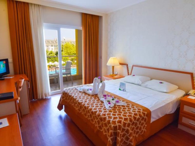 Pine House Hotel 99411