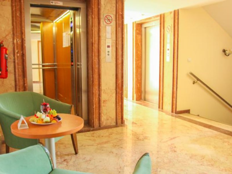 Pine House Hotel 99412