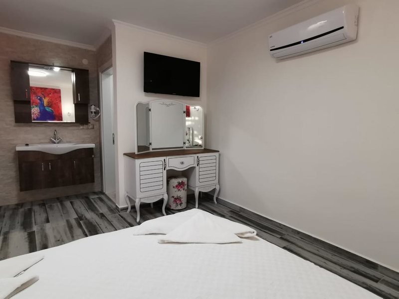 Pink Palace Hotel (ех 294842