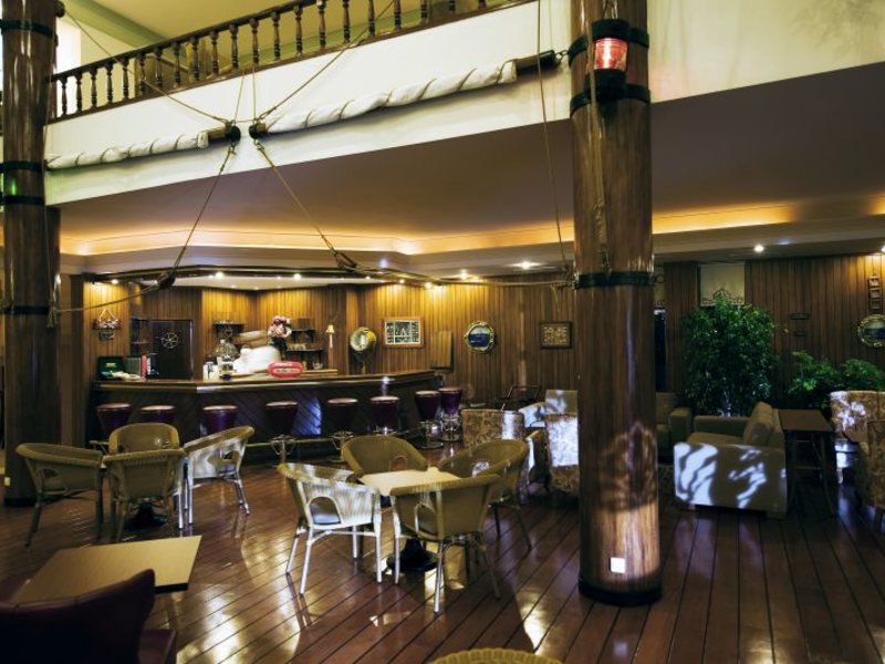 Pirates Beach  Club 38911