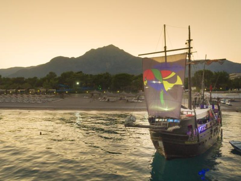 Pirates Beach  Club 99438