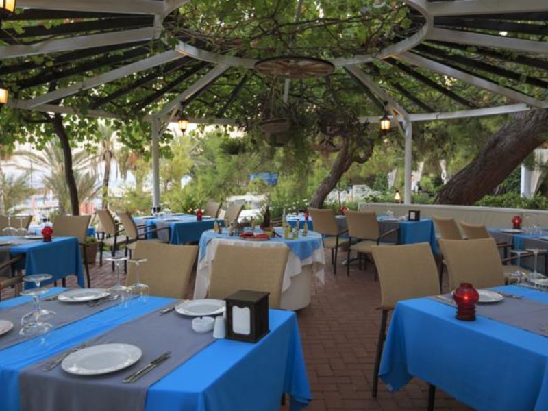 Pirates Beach  Club 99440