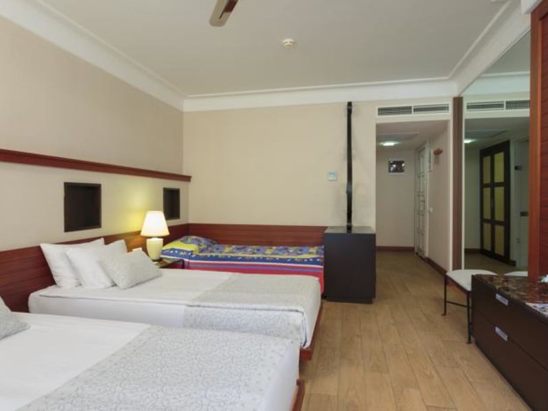 Pirates Beach  Club 99443