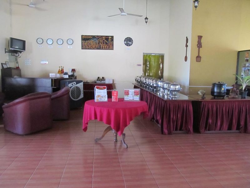 Platinum Resort (No Category) 108381