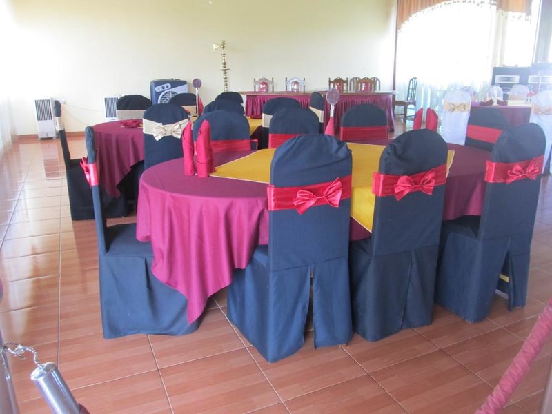 Platinum Resort (No Category) 108382