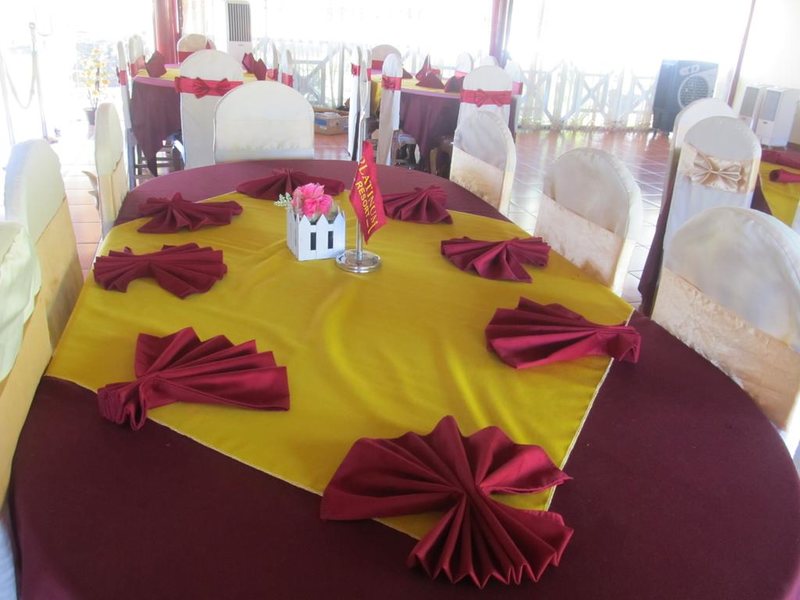 Platinum Resort (No Category) 108383