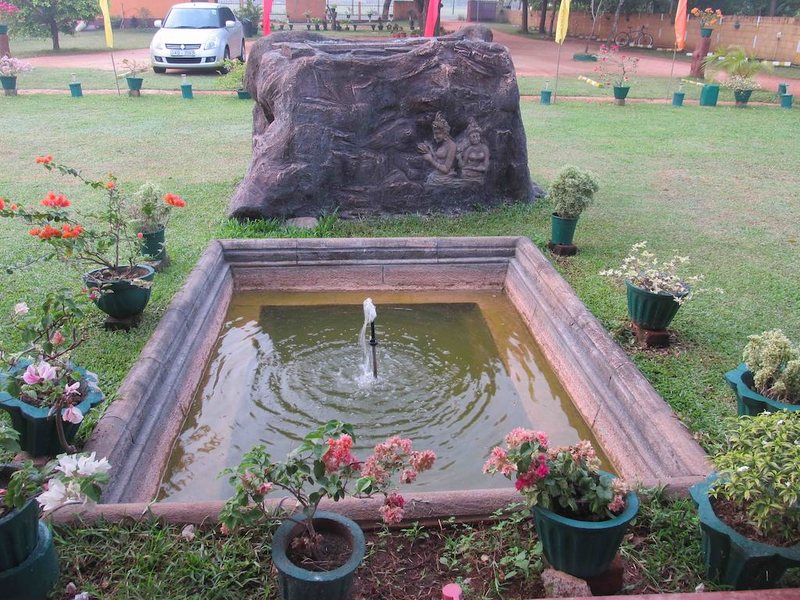 Platinum Resort (No Category) 108390