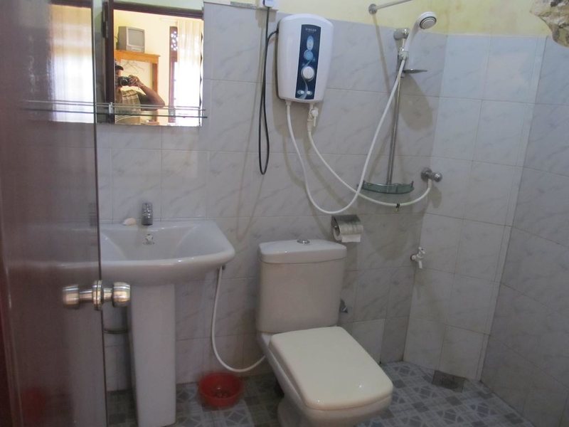 Platinum Resort (No Category) 108393