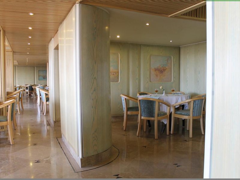 Plaza Hotel Alexandria APT 273982