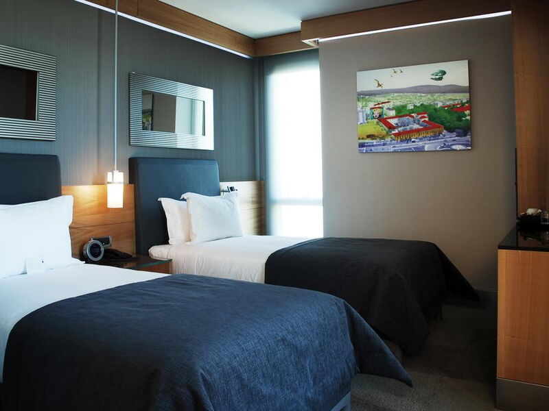 Point Hotel Barbaros 302252