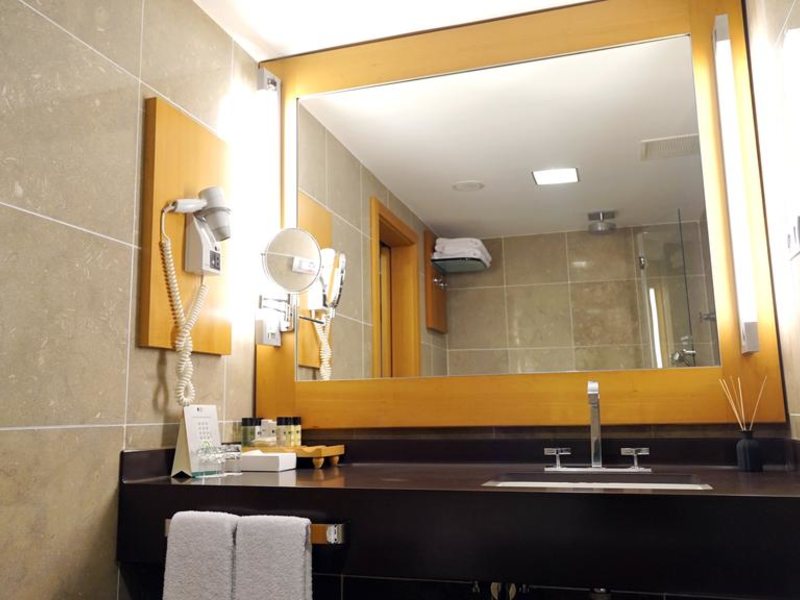 Point Hotel Taksim 302259