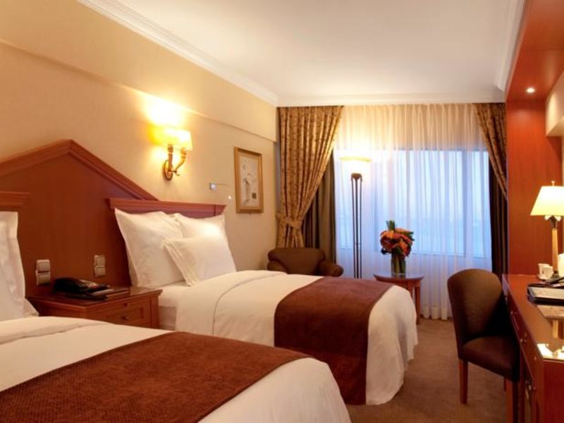 Polat Renaissance Hotel 99506