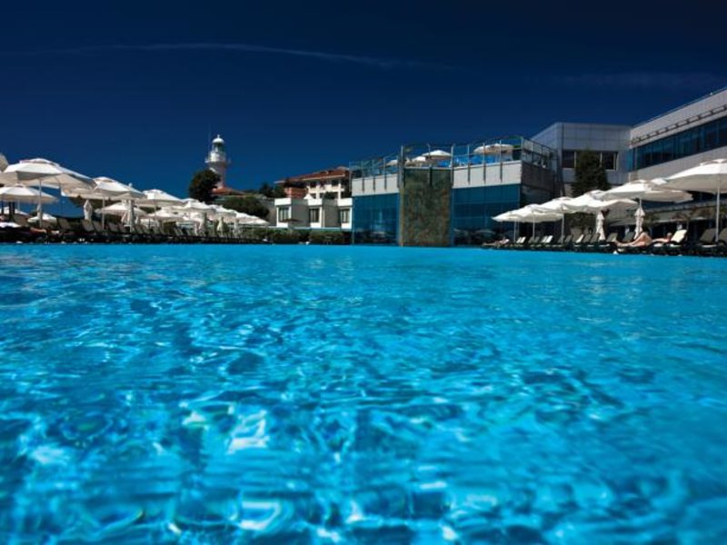 Polat Renaissance Hotel 99512
