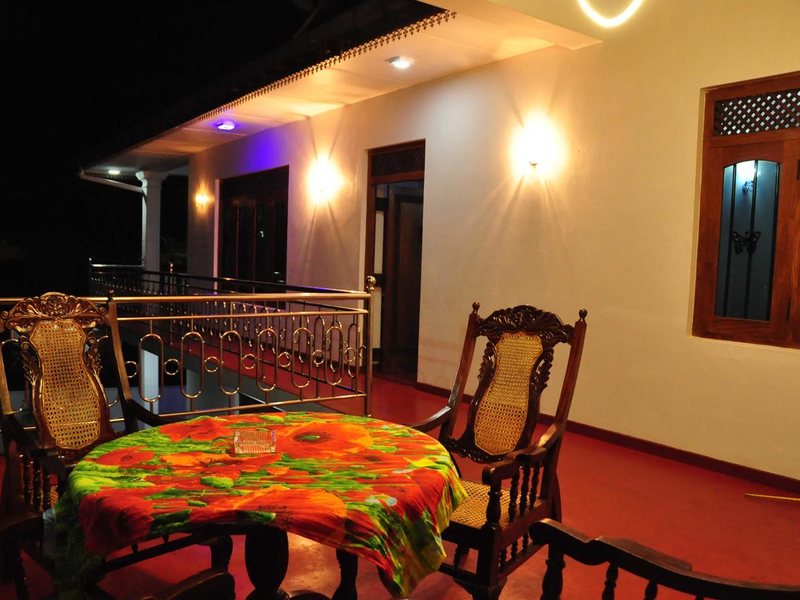 Polina Resort Hikkaduwa 196005