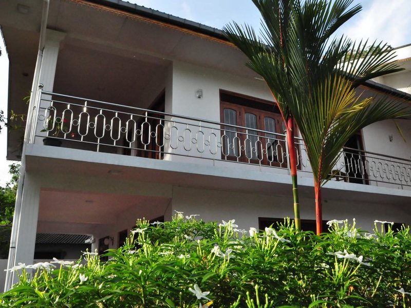 Polina Resort Hikkaduwa 196013