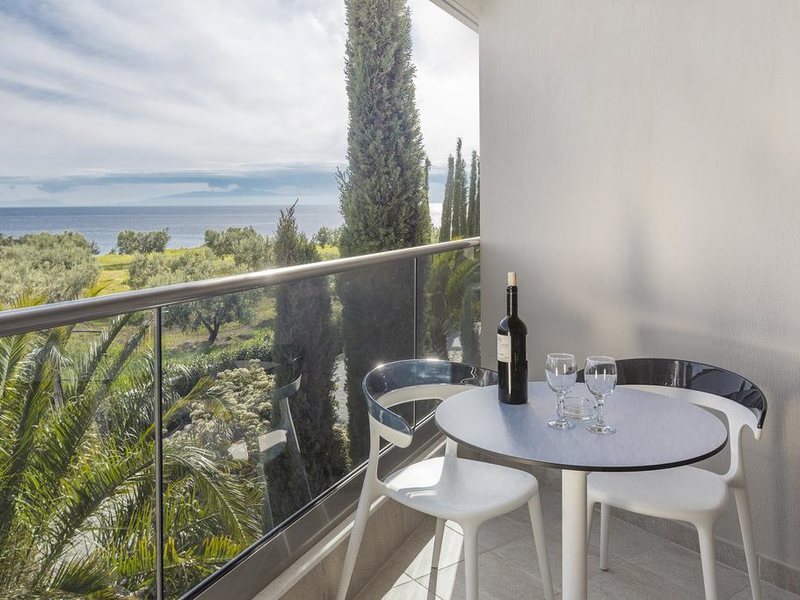 Pomegranate Wellness Spa Hotel (ex 251540