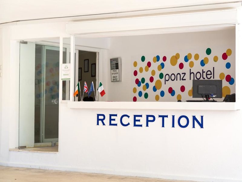 Ponz Apart Hotel 277160