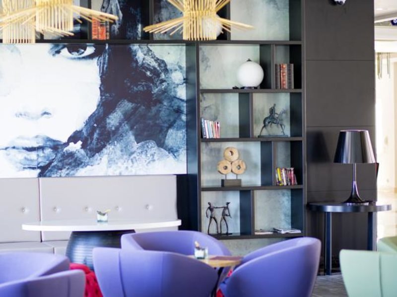 Port River Hotel & Spa 66142