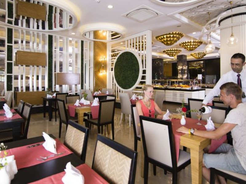 Port River Hotel & Spa 66150