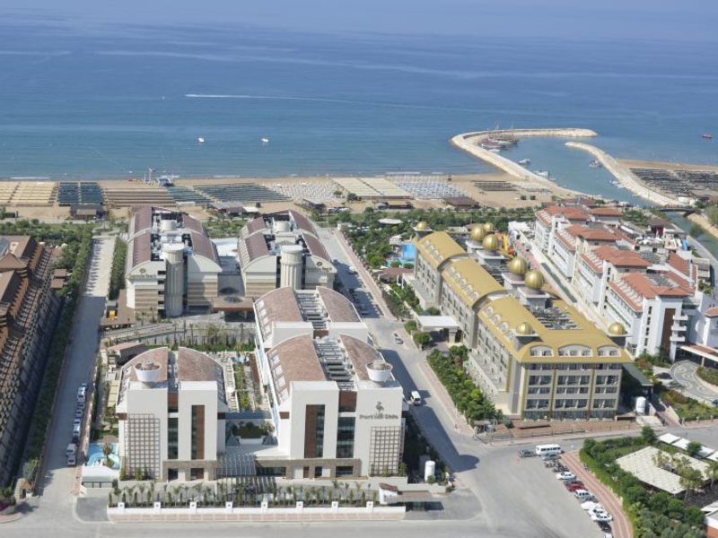 Port Side Resort 34499