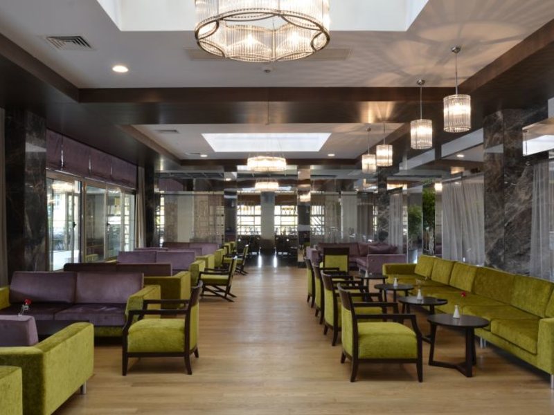 Port Side Resort 34504