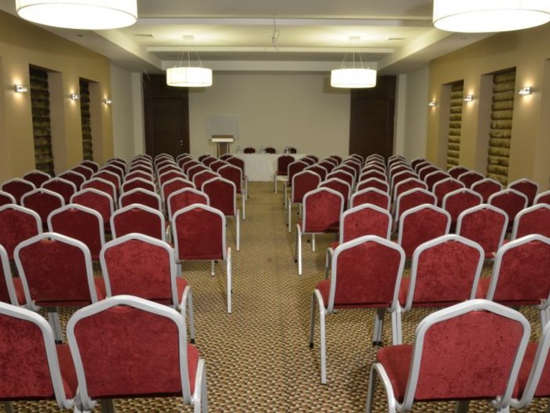 Port Side Resort 34512