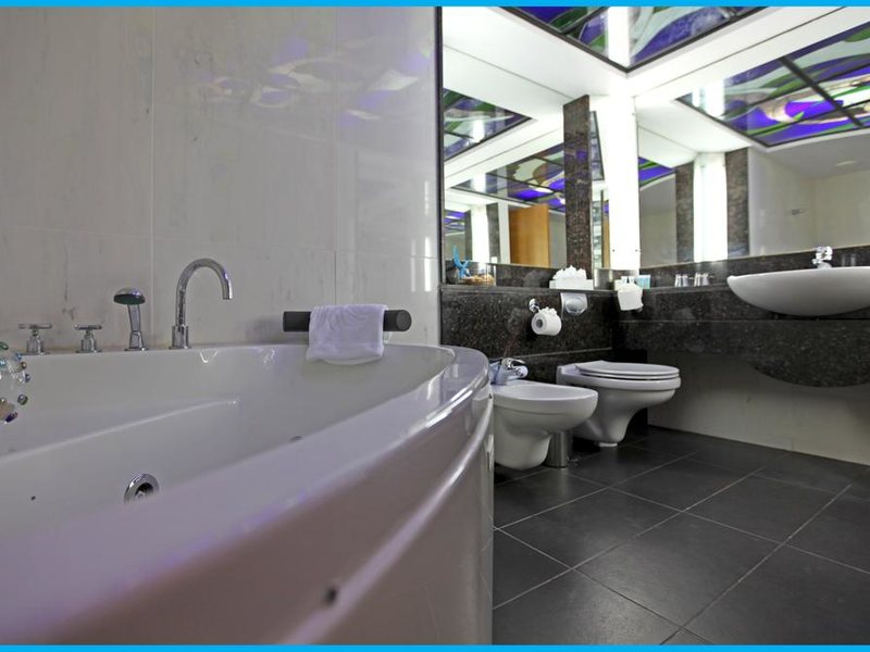 Poseidonia Beach Hotel 291386