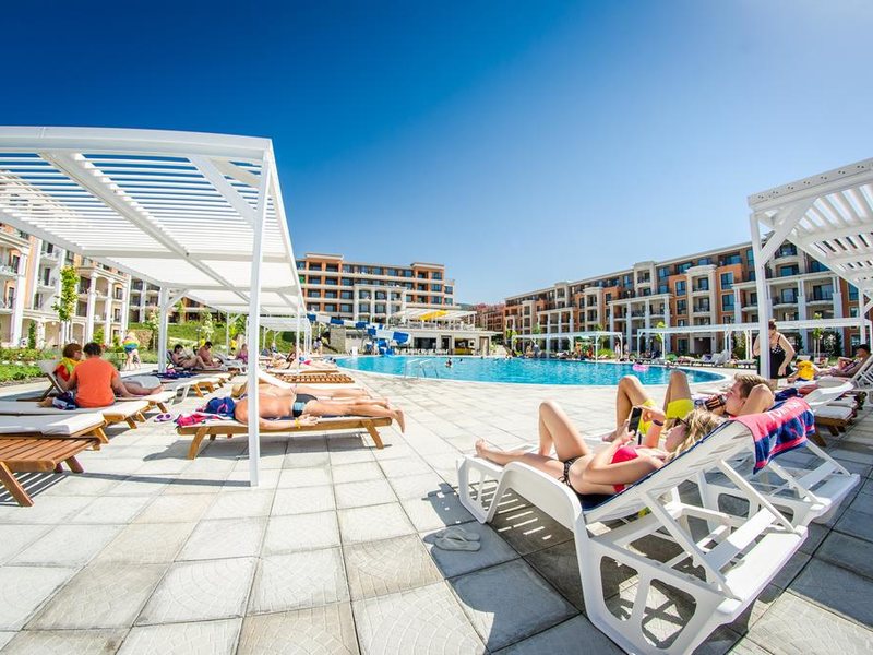 Premier Fort Hotel 167500