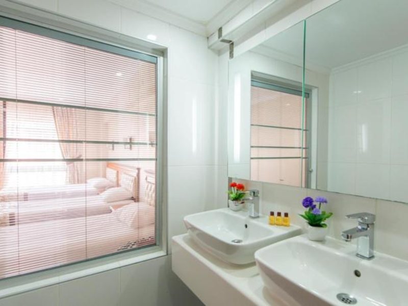 Prestige Hotel 161345