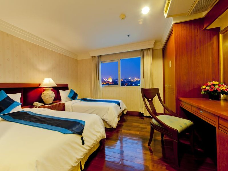 Prince Palace Hotel 241026