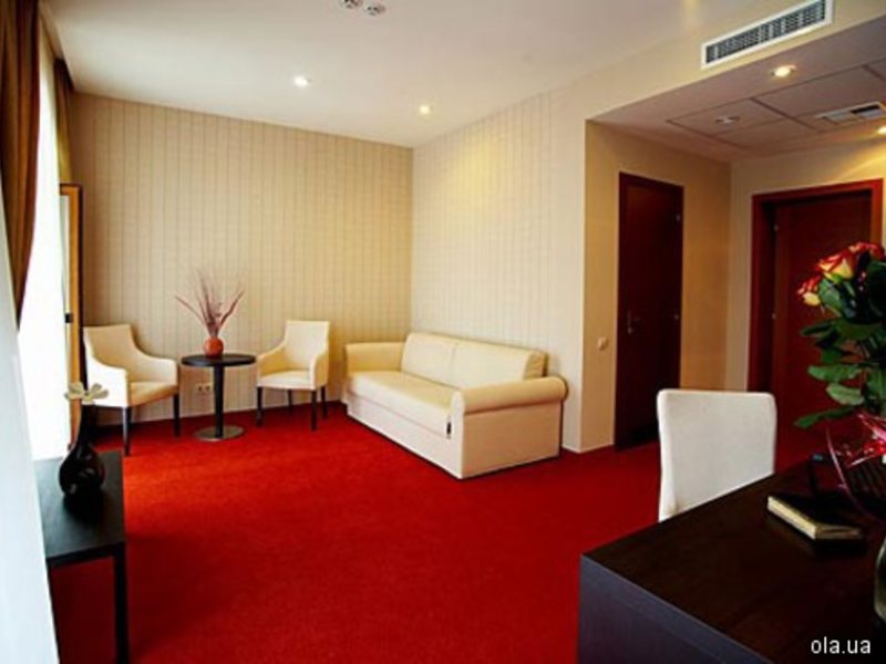 Prominada Hotel 14200