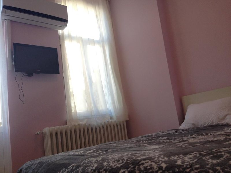 Puffin Hostel Istanbul 280527