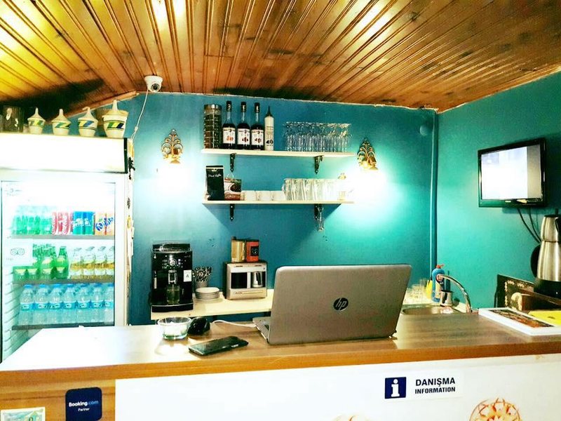 Puffin Hostel Istanbul 280544