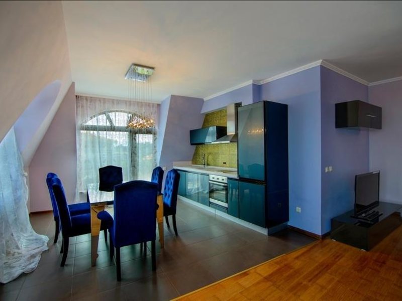 Purple Star Complex  167766