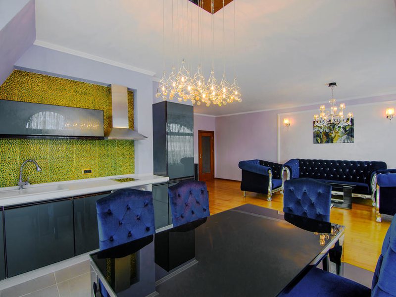 Purple Star Complex  167773