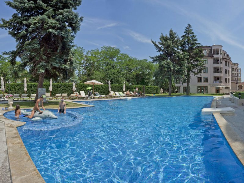 Purple Star Complex  167785