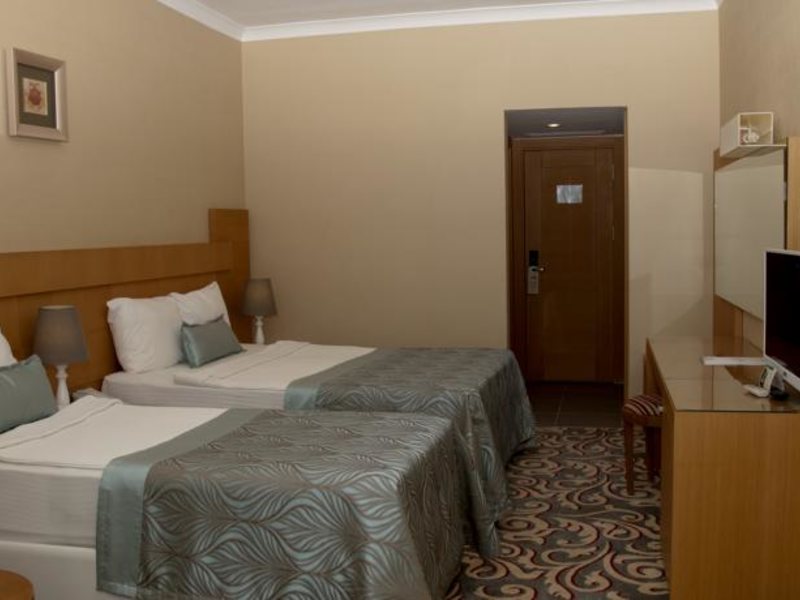 Q Aventura Park Hotel (ех 158330