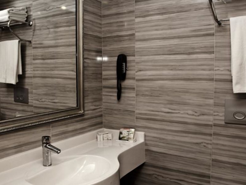 Q Aventura Park Hotel (ех 158332