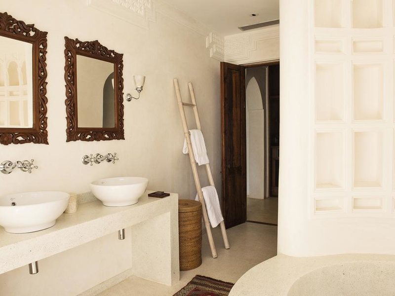 Qambani Luxury Resort 229213