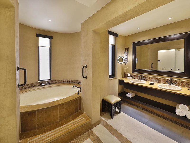 Qasr Al Sarab Desert Resort by Anantara 300011