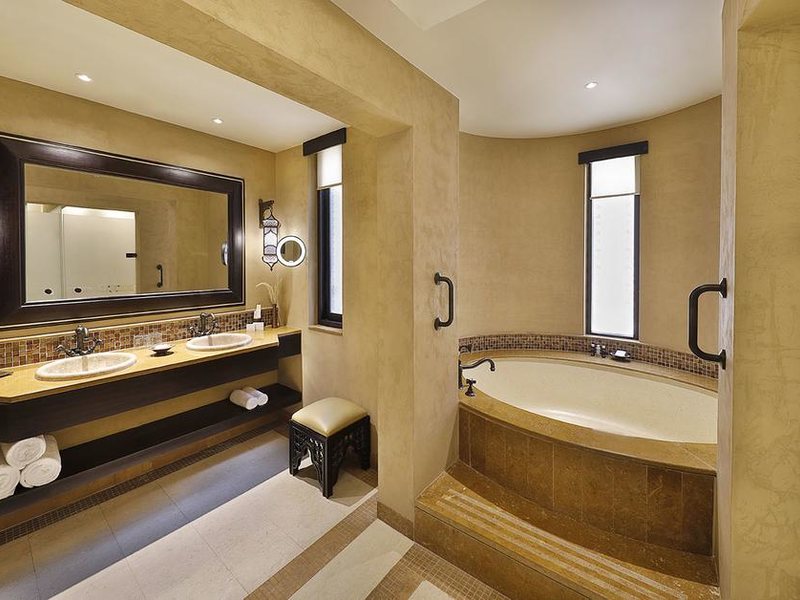 Qasr Al Sarab Desert Resort by Anantara 300021