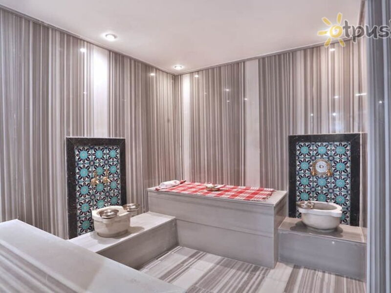 Qua Hotel 280622
