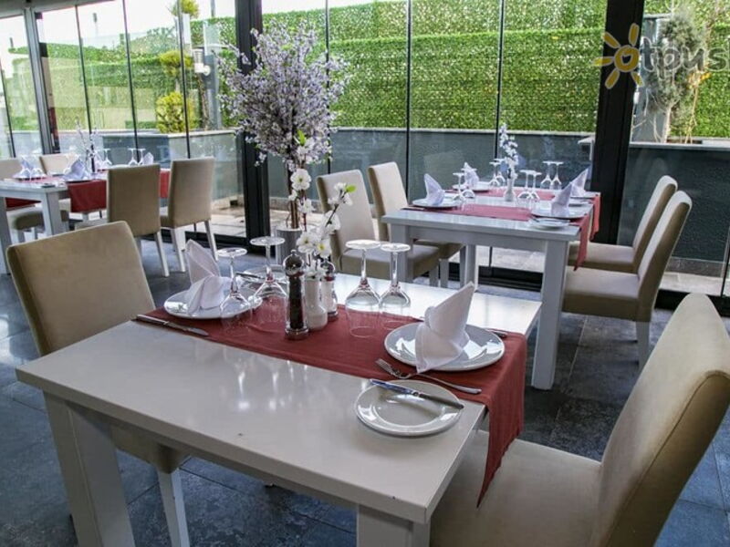 Qua Hotel 280624