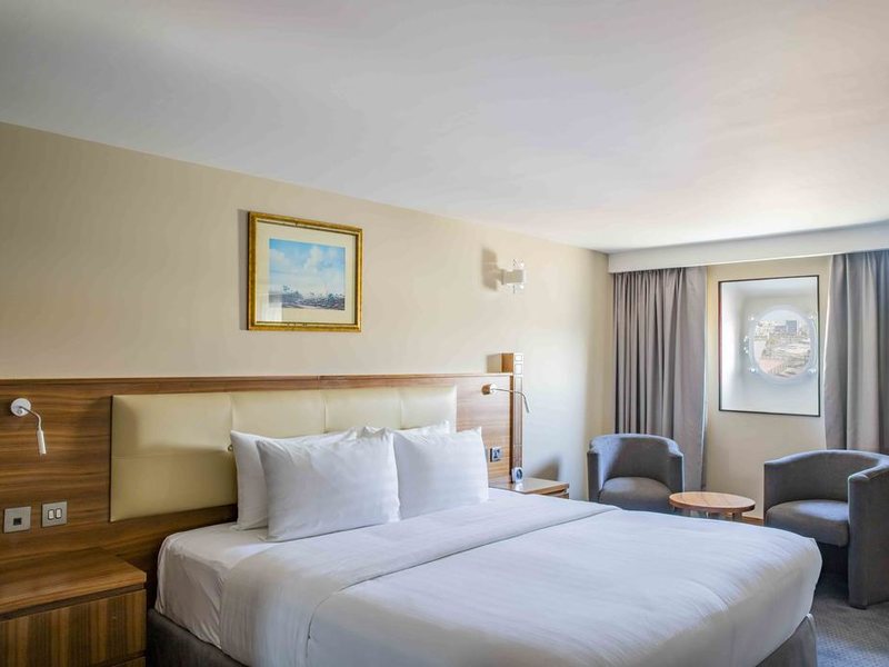 Queen Elizabeth 2 297622