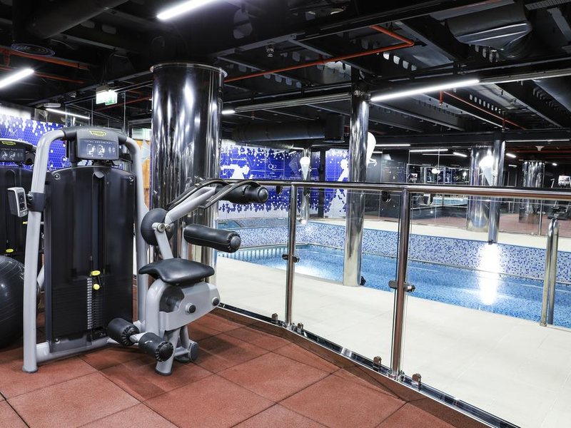 Queen Elizabeth 2 297623