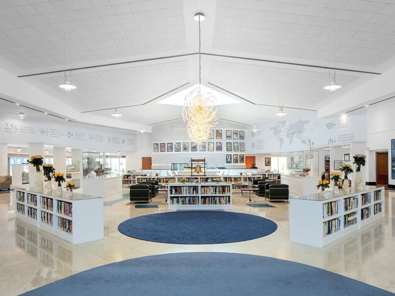 Queen Elizabeth 2 297627